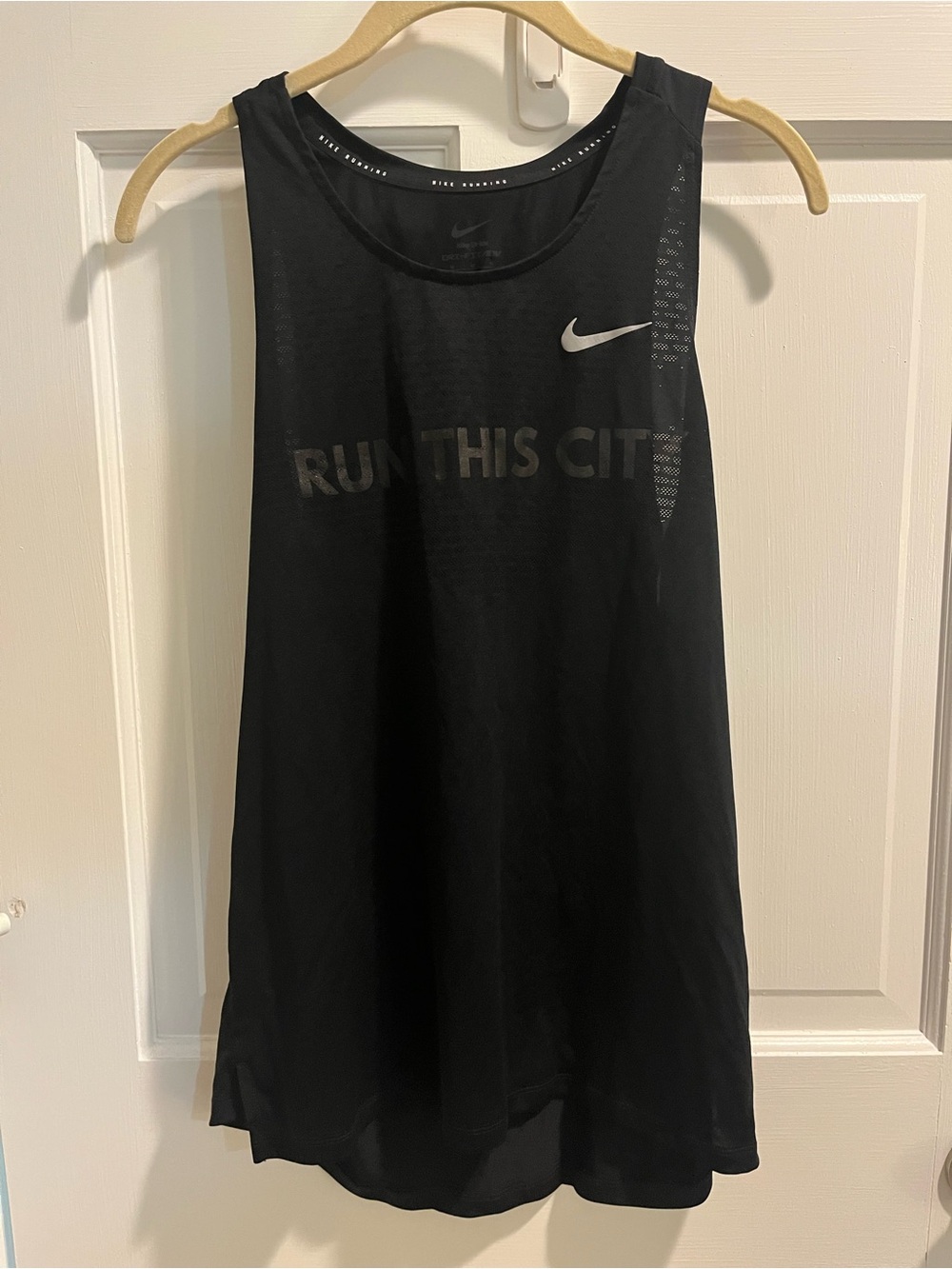 Nike Black Men’s 'Run This City' Performance Tank